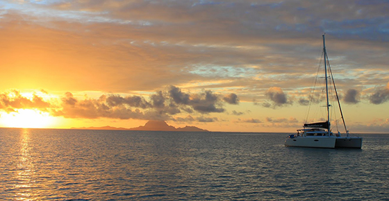 Exclusive – Overnight Catamaran Sunset-Dinner Cruise